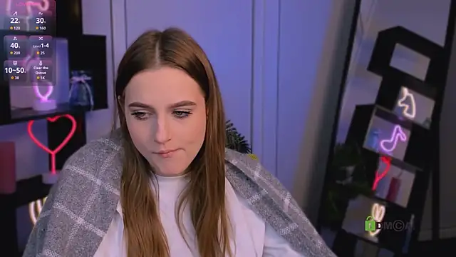 luna tin online show from September 30, 2:01 pm