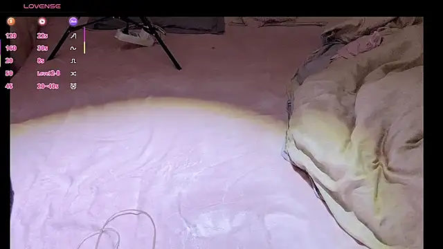 BuDing  online show from October 18, 3:37 pm