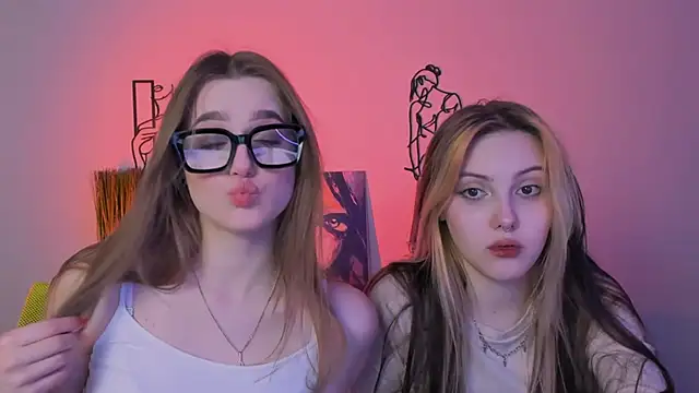 aria moo online show from October 13, 7:05 pm