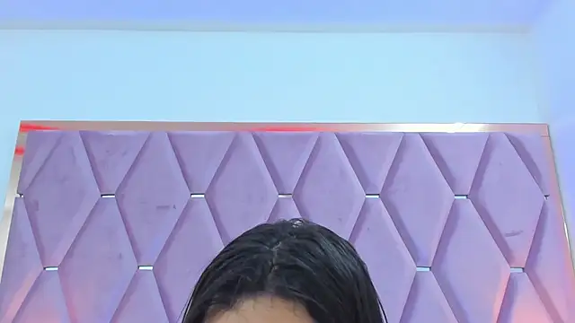 Snapshot of MaskedGirl_ chatting on October 19, 1:02 pm MaskedGirl online show from October 19, 1:02 pm