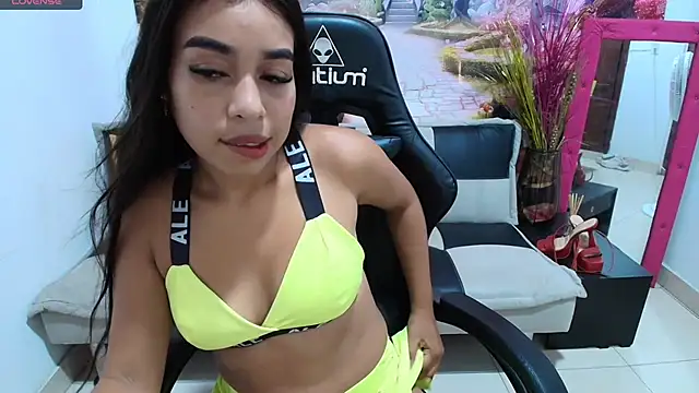 Snapshot of ashly_20horny chatting on October 30, 6:53 pm ashly 20horny online show from October 30, 6:53 pm