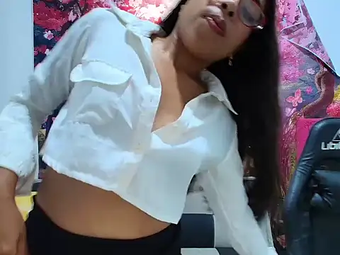 Snapshot of ashly_20horny chatting on October 31, 6:56 pm ashly 20horny online show from October 31, 6:56 pm