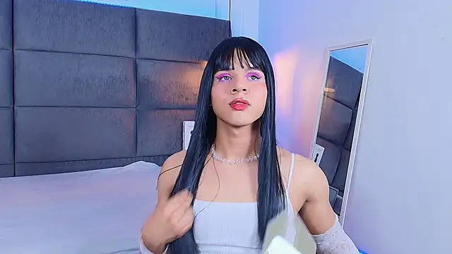 Snapshot of Slenna_Moon chatting on October 10, 2:49 am Slenna Moon online show from October 10, 2:49 am