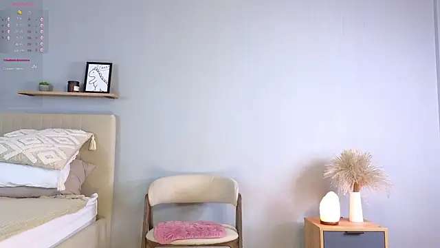 Snapshot of LollaStich chatting on September 19, 8:24 am LollaStich online show from September 19, 8:24 am