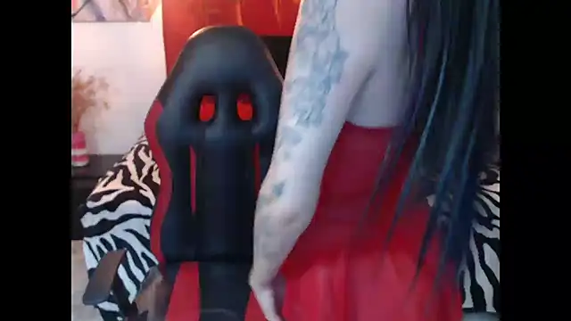 Snapshot of CindySweet_1 chatting on October 22, 1:27 pm CindySweet 1 online show from October 22, 1:27 pm