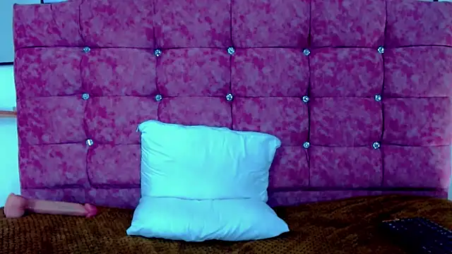 Snapshot of ANGELISS chatting on September 20, 4:11 am ANGELISS online show from September 20, 4:11 am