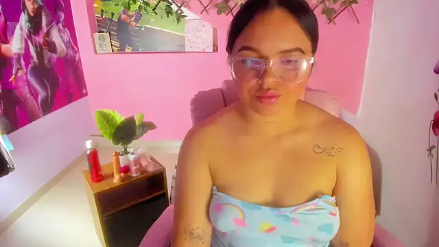 Snapshot of mabelsweet303av chatting on October 25, 8:48 pm mabelsweet303av online show from October 25, 8:48 pm