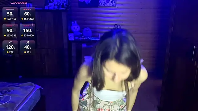 Shyselly online show from October 17, 7:50 pm