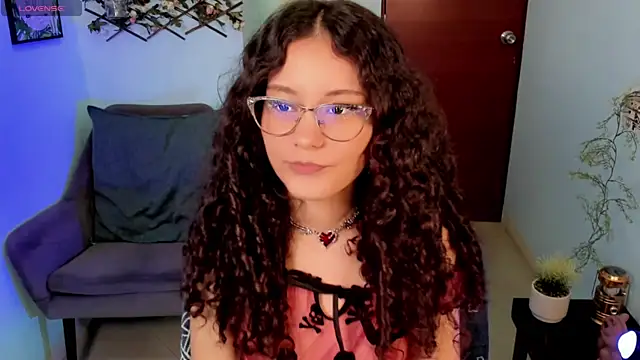 Krysten Riter online show from December 4, 3:03 pm