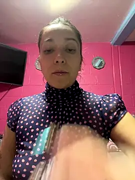 Snapshot of emperatrixsex chatting on October 6, 3:45 am emperatrixsex online show from October 6, 3:45 am