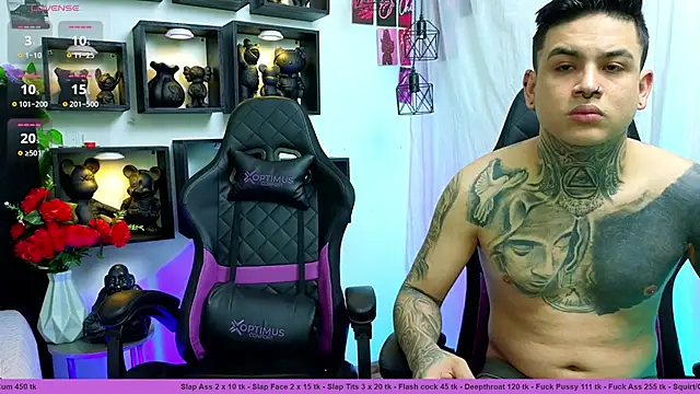 Sarahandzack online show from October 3, 4:12 pm