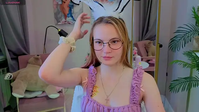 Ginger Emma online show from September 20, 5:39 am