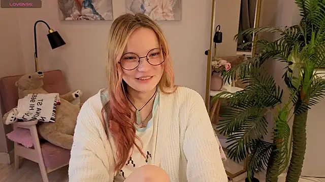 Ginger Emma online show from September 25, 2:16 pm