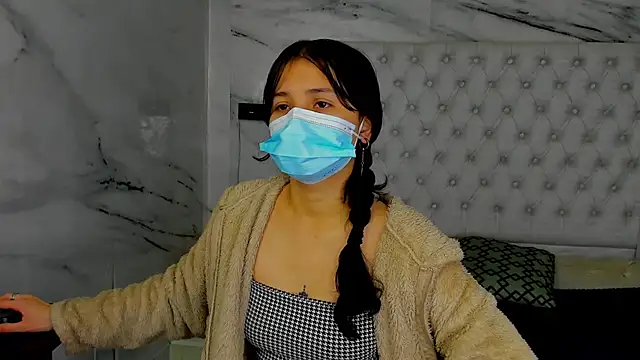 Snapshot of Ari_and_Storm chatting on September 25, 1:10 pm Ari and Storm online show from September 25, 1:10 pm