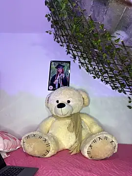 Snapshot of Melody_rouxxx chatting on October 23, 12:49 am Melody rouxxx online show from October 23, 12:49 am