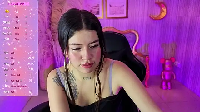 ivy lodge s online show from October 15, 8:22 pm