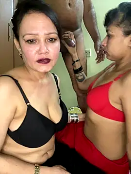 Snapshot of stargroup chatting on September 26, 7:00 pm stargroup online show from September 26, 7:00 pm