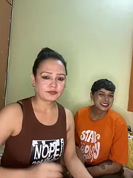 Snapshot of stargroup chatting on October 5, 3:17 pm stargroup online show from October 5, 3:17 pm