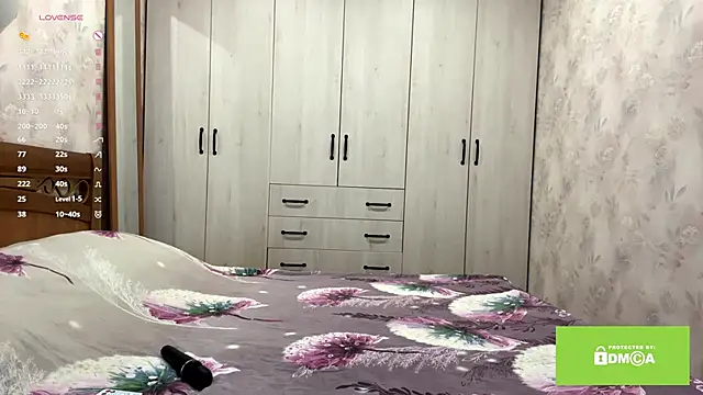 Snapshot of lady_linaa chatting on October 10, 4:34 pm lady linaa online show from October 10, 4:34 pm