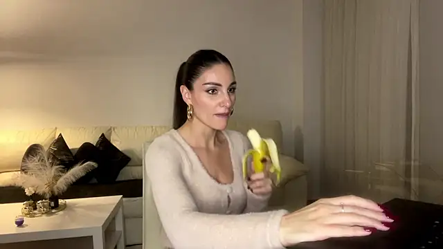 MargotDeVille online show from October 20, 1:08 am