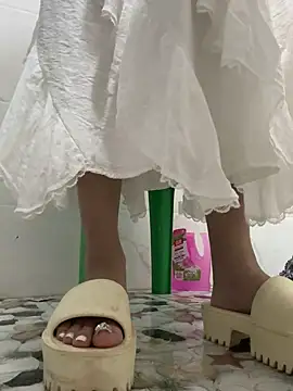 Snapshot of tran_my chatting on September 11, 4:07 pm tran my online show from September 11, 4:07 pm