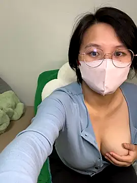 Snapshot of pumpkin_91 chatting on October 25, 1:41 pm pumpkin 91 online show from October 25, 1:41 pm