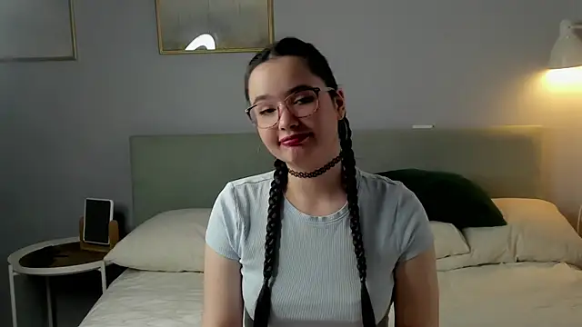 WildaBisom online show from November 1, 1:21 am