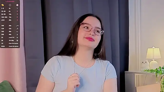 WildaBisom online show from September 13, 1:13 am