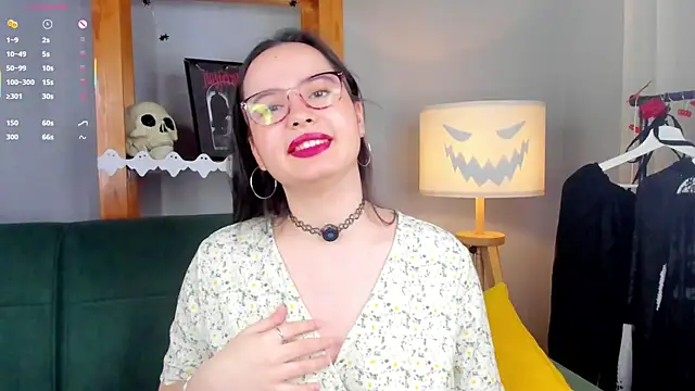 WildaBisom online show from October 29, 1:32 am