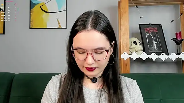 WildaBisom online show from October 28, 1:22 am