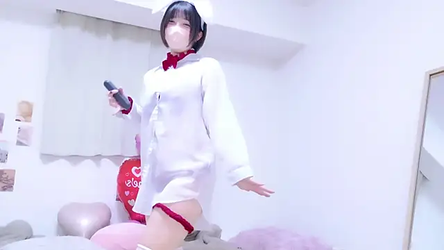 Hinata Sun online show from February 14, 1:35 pm