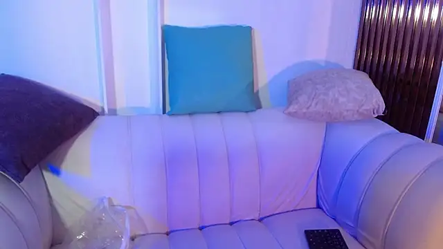 Snapshot of Laly_Cherry_ chatting on October 9, 12:42 pm Laly Cherry online show from October 9, 12:42 pm