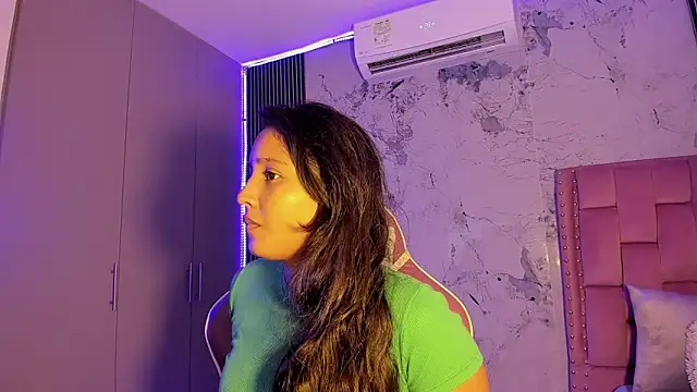 Snapshot of Laly_Cherry_ chatting on October 2, 12:10 pm Laly Cherry online show from October 2, 12:10 pm