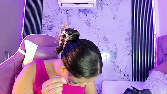 Snapshot of Laly_Cherry_ chatting on October 16, 12:52 pm Laly Cherry online show from October 16, 12:52 pm