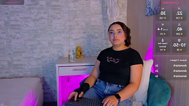 stefannyrivas online show from October 9, 8:02 pm