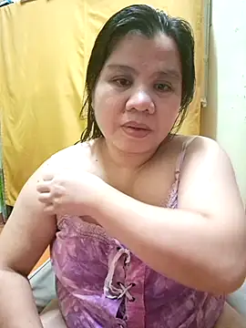 hotlyn45 online show from October 3, 8:19 am