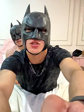 anhkiet huang online show from December 14, 4:57 pm