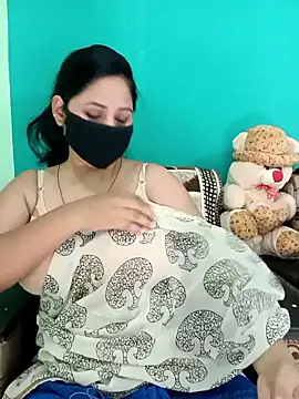 Snapshot of Cute_purnima chatting on October 3, 6:51 am Cute purnima online show from October 3, 6:51 am