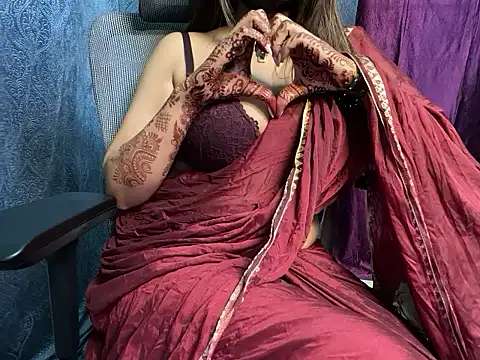 Snapshot of YoursSuku chatting on October 14, 10:23 pm YoursSuku online show from October 14, 10:23 pm