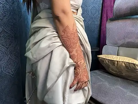 Snapshot of YoursSuku chatting on October 16, 10:34 pm YoursSuku online show from October 16, 10:34 pm