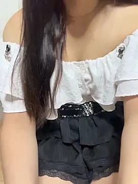 Snapshot of susu_baby chatting on September 25, 7:07 am susu baby online show from September 25, 7:07 am