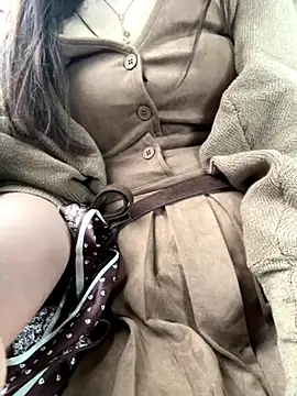 Snapshot of susu_baby chatting on October 24, 7:48 am susu baby online show from October 24, 7:48 am