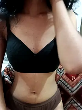 Snapshot of Daizy_Shah chatting on October 2, 5:40 pm Daizy Shah online show from October 2, 5:40 pm