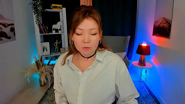 nazu chan online show from September 24, 11:42 am