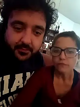 CasalTopaTudo online show from September 10, 4:07 pm