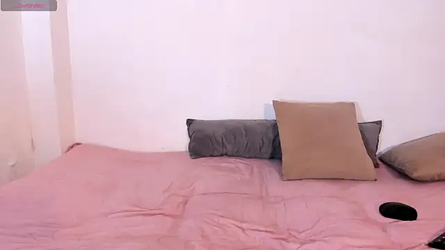 Lia Rousse0 online show from September 28, 8:14 pm