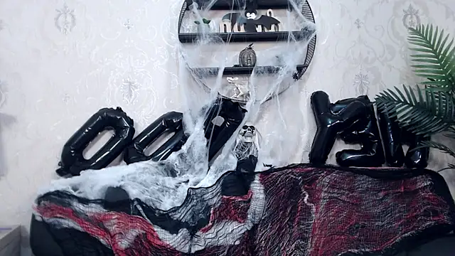 Snapshot of AnaysDivine chatting on October 20, 3:20 am AnaysDivine online show from October 20, 3:20 am