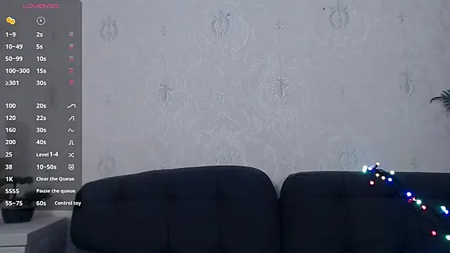 Snapshot of AnaysDivine chatting on October 12, 3:09 am AnaysDivine online show from October 12, 3:09 am