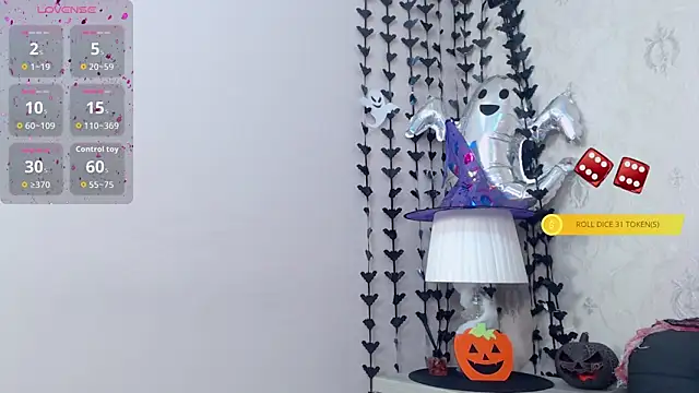 Snapshot of AnaysDivine chatting on October 25, 3:03 am AnaysDivine online show from October 25, 3:03 am