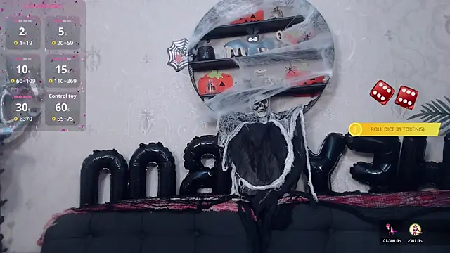 Snapshot of AnaysDivine chatting on October 28, 4:07 am AnaysDivine online show from October 28, 4:07 am